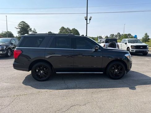 Used 2023 Ford Expedition XLT RWD image 19