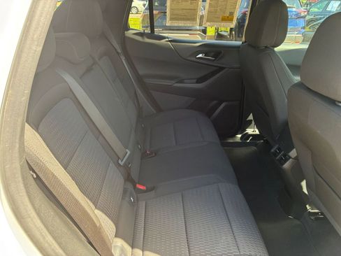 Used 2025 Chevrolet Equinox LT AWD/4WD image 24