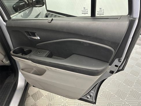 Used 2021 Honda Pilot Special Edition image 18