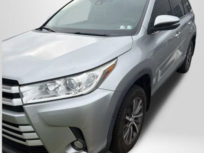 Used 2019 Toyota Highlander XLE