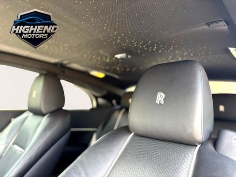 Used 2016 Rolls-Royce Wraith image 12