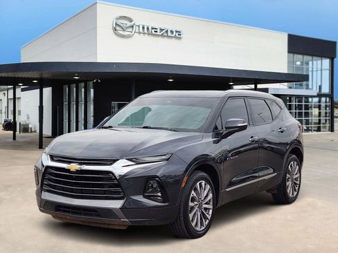 Used 2022 Chevrolet Blazer Premier w/ Driver Confidence II Package FWD image 2