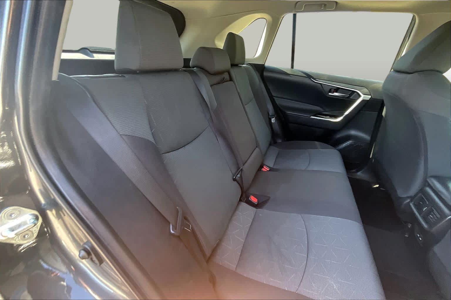 Used 2023 Toyota RAV4 XLE w/ Convenience Package FWD image 19