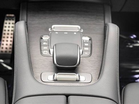 New 2026 Mercedes-Benz GLS 450 4MATIC image 22