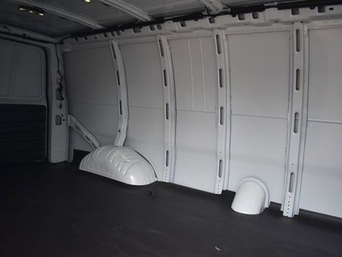 New 2025 Chevrolet Express 2500 Extended image 14