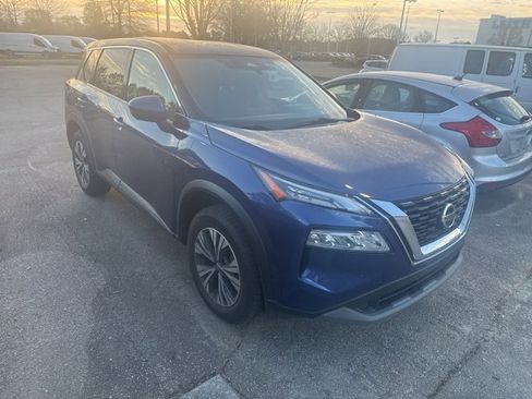 Used 2021 Nissan Rogue SV image 9