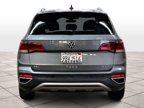 Used 2022 Volkswagen Taos SEL image 7
