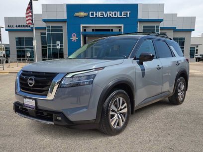 Used 2022 Nissan Pathfinder SL
