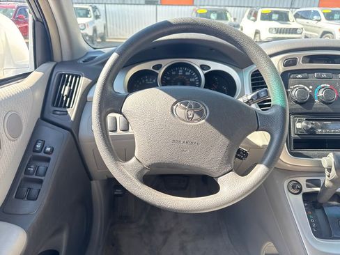 Used 2006 Toyota Highlander 2WD image 14