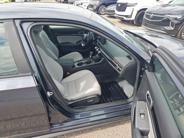 Used 2025 Honda Civic Sport Touring image 4