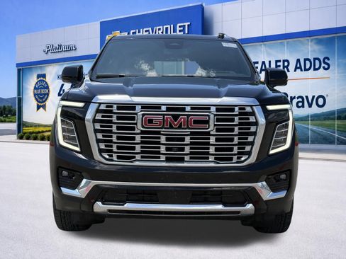 Used 2025 GMC Yukon XL Denali AWD/4WD image 2