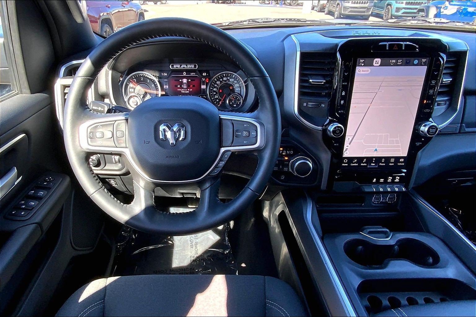 Used 2024 RAM 1500 Big Horn AWD/4WD image 5