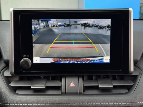 Used 2024 Toyota RAV4 XLE w/ Convenience Package image 22