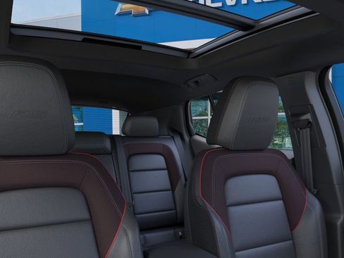 New 2025 Chevrolet Equinox EV RS image 24