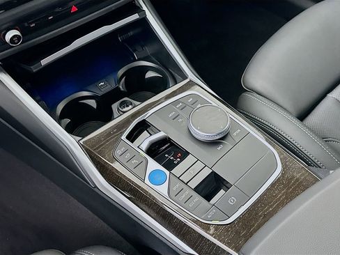Used 2023 BMW i4 eDrive35 w/ Premium Package RWD image 17