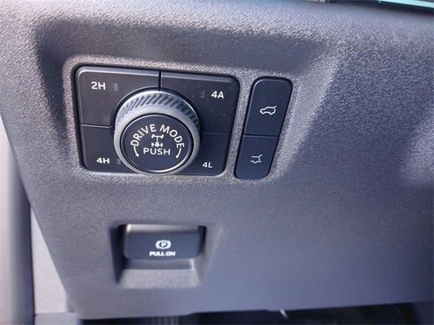 New 2025 Ford Expedition Tremor image 19