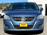 Used 2011 Volkswagen Routan SE image 3