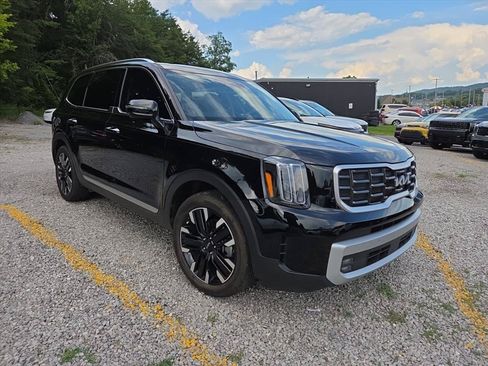 Used 2025 Kia Telluride SX w/ SX Captain's Chair Package AWD/4WD image 3