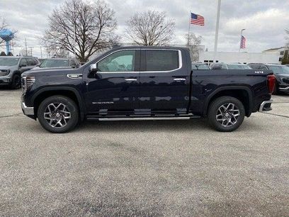 New 2026 GMC Sierra 1500 SLT w/ SLT Premium Package