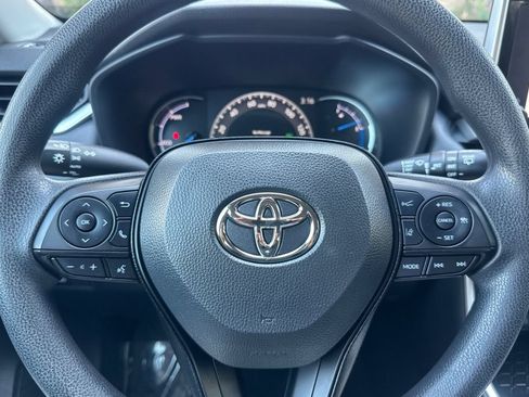 Certified 2025 Toyota RAV4 XLE AWD/4WD image 23