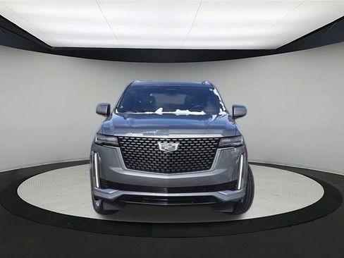 Used 2021 Cadillac Escalade ESV Premium Luxury image 2