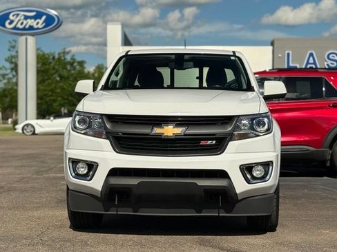 Used 2019 Chevrolet Colorado Z71 AWD/4WD image 32