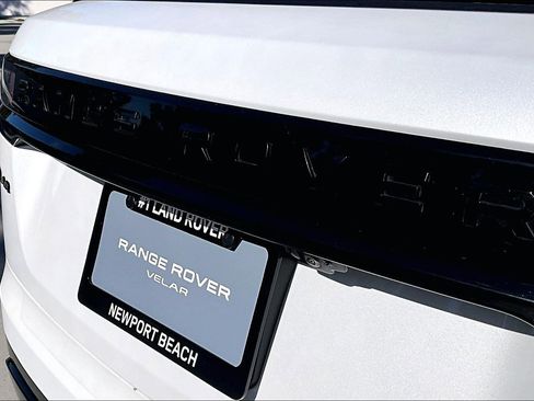 Used 2024 Land Rover Range Rover Velar Dynamic SE image 7