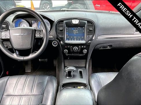 Used 2013 Chrysler 300 S RWD image 5