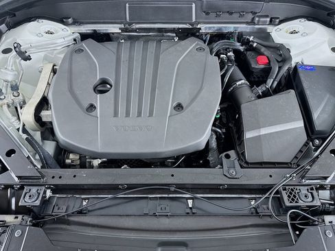 Certified 2023 Volvo XC60 B5 Plus w/ Protection Package Premier FWD image 30