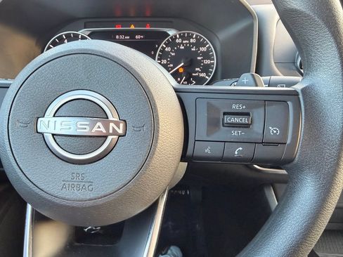 Used 2023 Nissan Rogue S AWD/4WD image 16