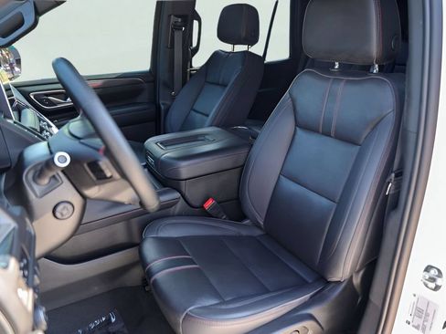Used 2023 Chevrolet Tahoe RST w/ Luxury Package RWD image 10