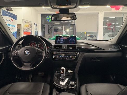 Used 2017 BMW 320i xDrive Sedan image 15