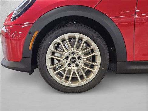 Certified 2025 MINI Cooper S image 15