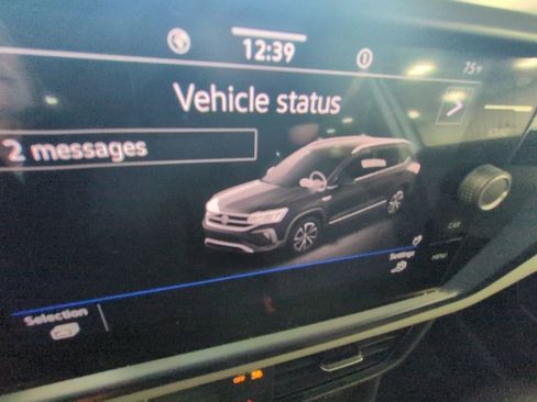 Used 2022 Volkswagen Taos SE image 7