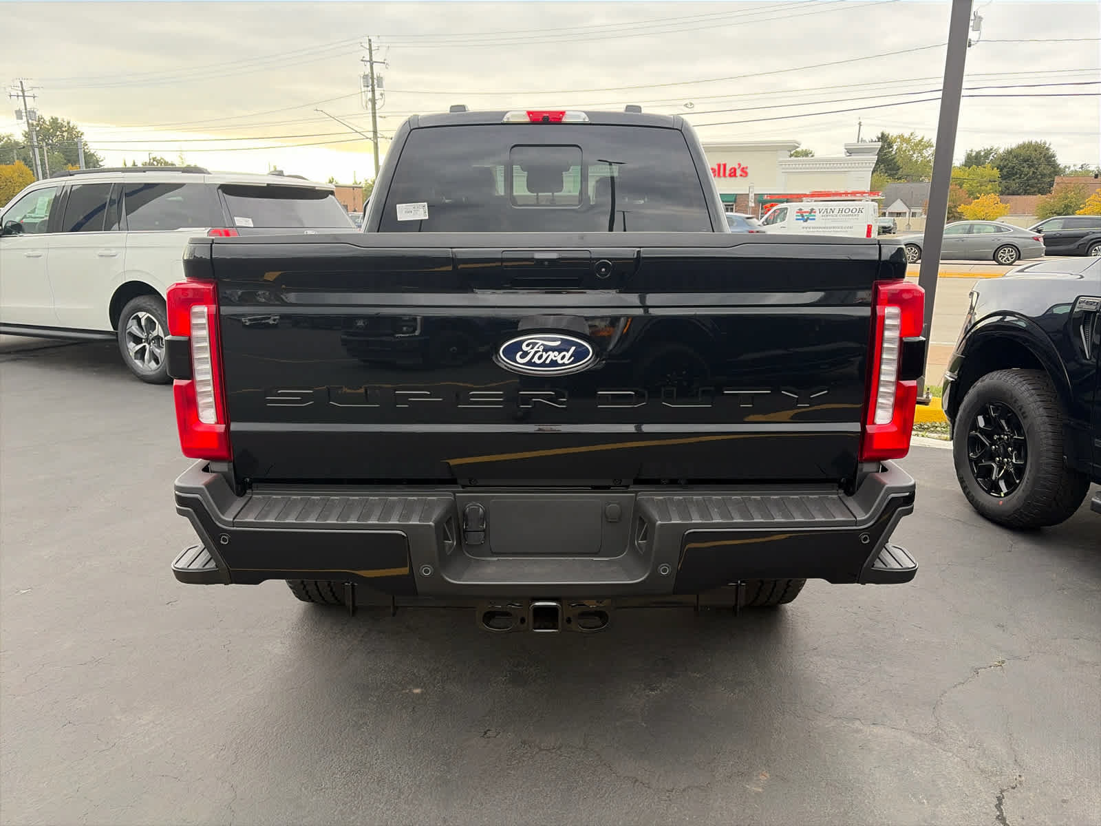 New 2027 Ford F250 Lariat w/ Black Appearance Package AWD/4WD image 11