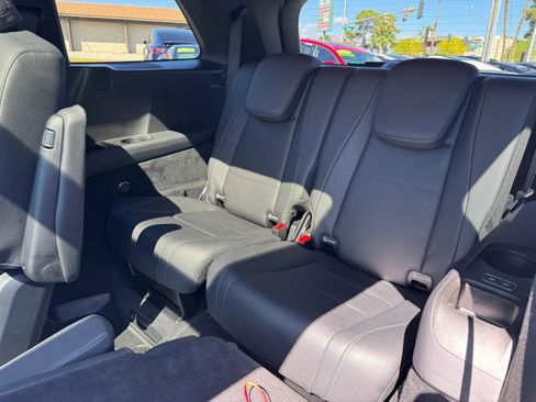 Used 2022 Mercedes-Benz GLS 450 4MATIC image 15