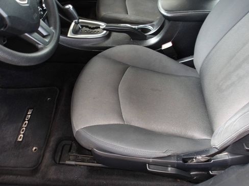 Used 2014 Dodge Avenger SE w/ Rallye Appearance Group FWD image 17
