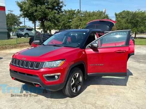 Used 2018 Jeep Compass Trailhawk AWD/4WD image 13