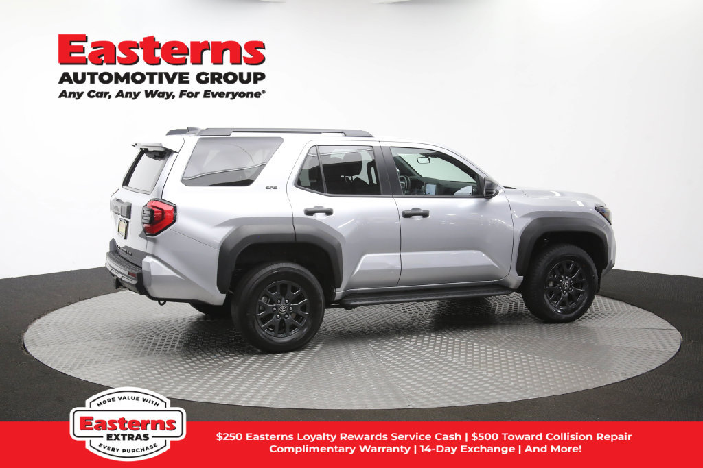 Used 2025 Toyota 4Runner SR5 AWD/4WD image 43