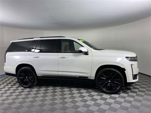 Used 2021 Cadillac Escalade Sport w/ Driver Assist Tech Package image 11