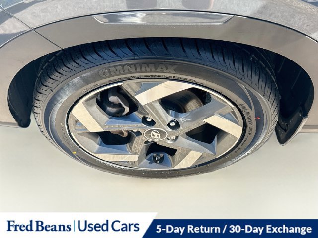 Certified 2023 Hyundai Venue Limited FWD image 37