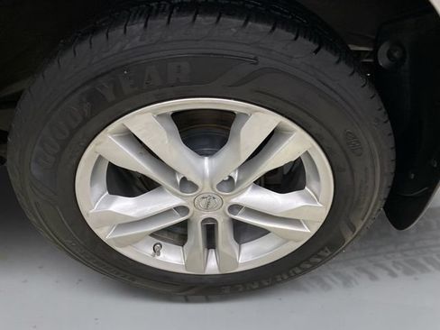 Used 2013 Nissan Rogue SV w/ Premium Pkg AWD/4WD image 19
