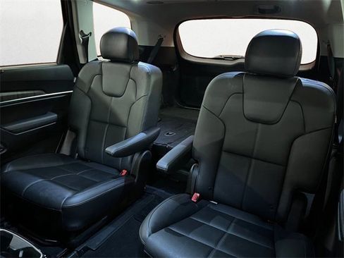 Used 2023 Kia Telluride SX image 14
