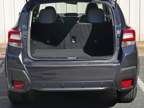 Used 2018 Subaru Crosstrek 2.0i Premium AWD/4WD image 9