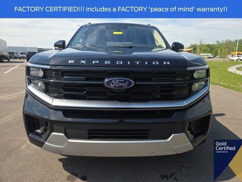 Used 2025 Ford Expedition Max Platinum w/ Driver's Package AWD/4WD image 4