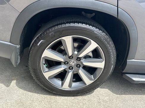 Used 2025 Honda Pilot Elite image 21