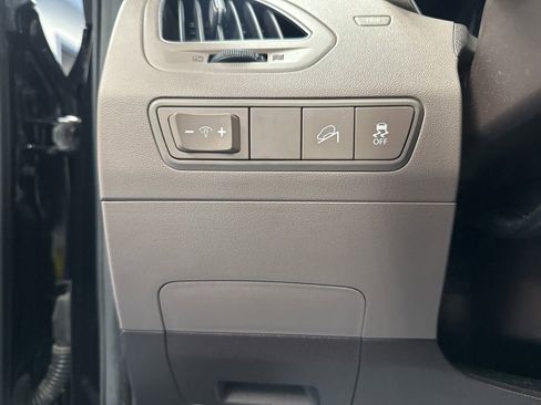 Used 2011 Hyundai Tucson GLS w/ Navigation Pkg 2 image 24