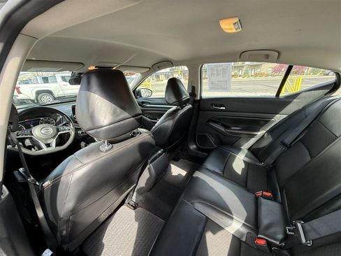 Used 2023 Nissan Altima 2.5 SR AWD/4WD image 22