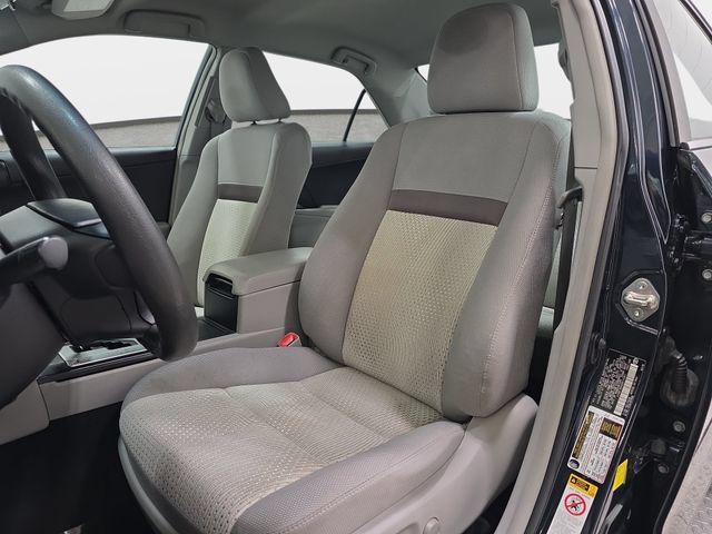 Used 2014 Toyota Camry LE FWD image 14