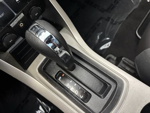 Used 2010 Ford Focus SEL FWD image 17